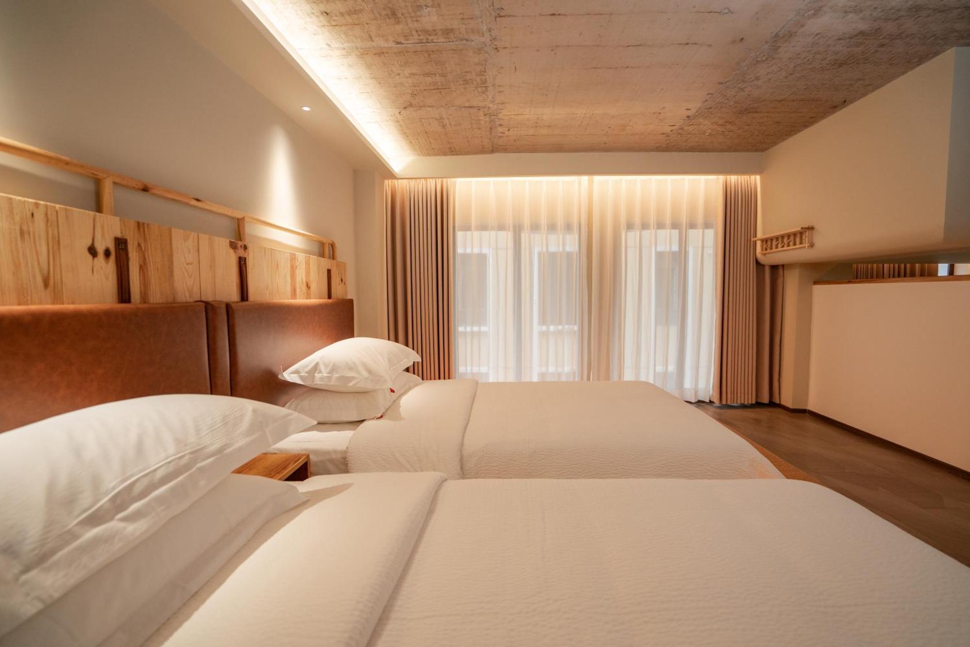 Patio Spring Holiday Inn -- Free Round Trip Pick-Up Service --Panoramic View Of Tianmen Mount Trương Gia Giới Ngoại thất bức ảnh