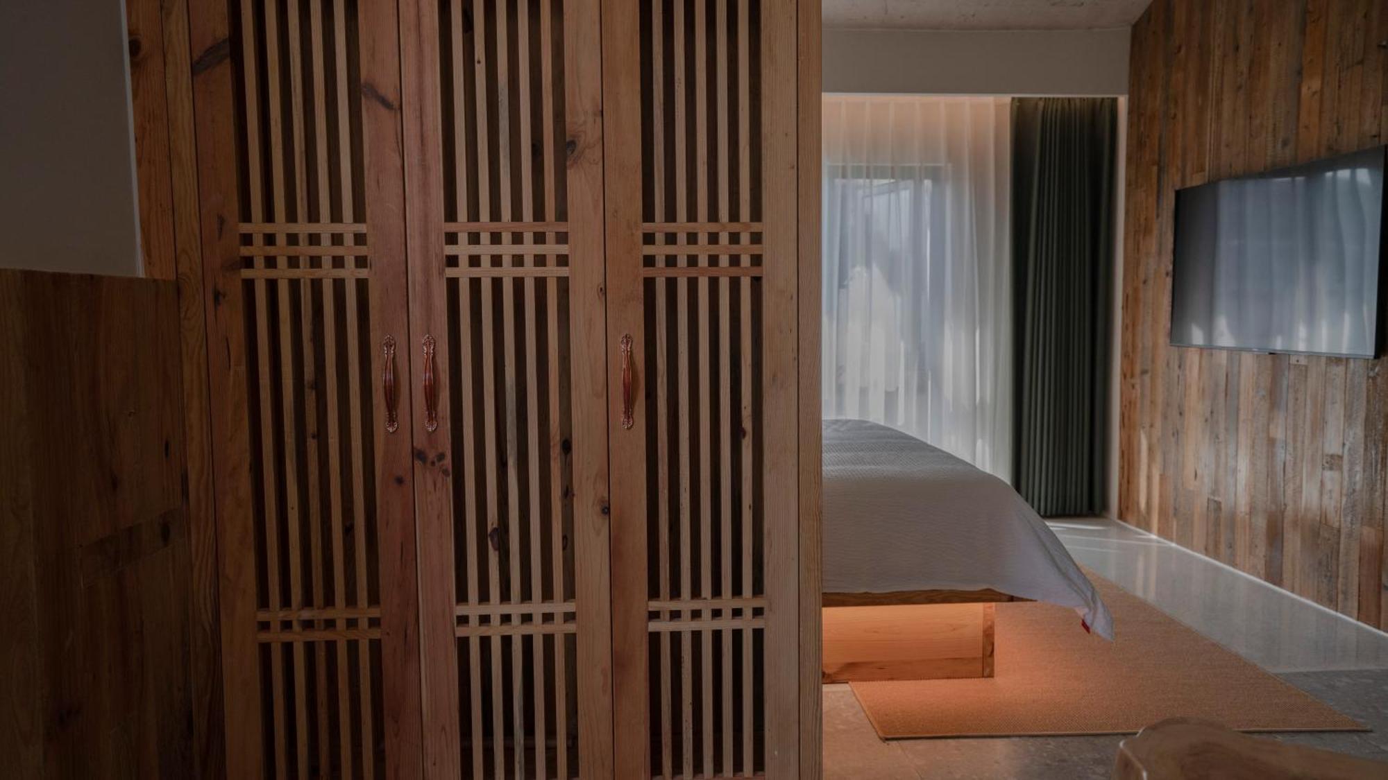 Patio Spring Holiday Inn -- Free Round Trip Pick-Up Service --Panoramic View Of Tianmen Mount Trương Gia Giới Ngoại thất bức ảnh