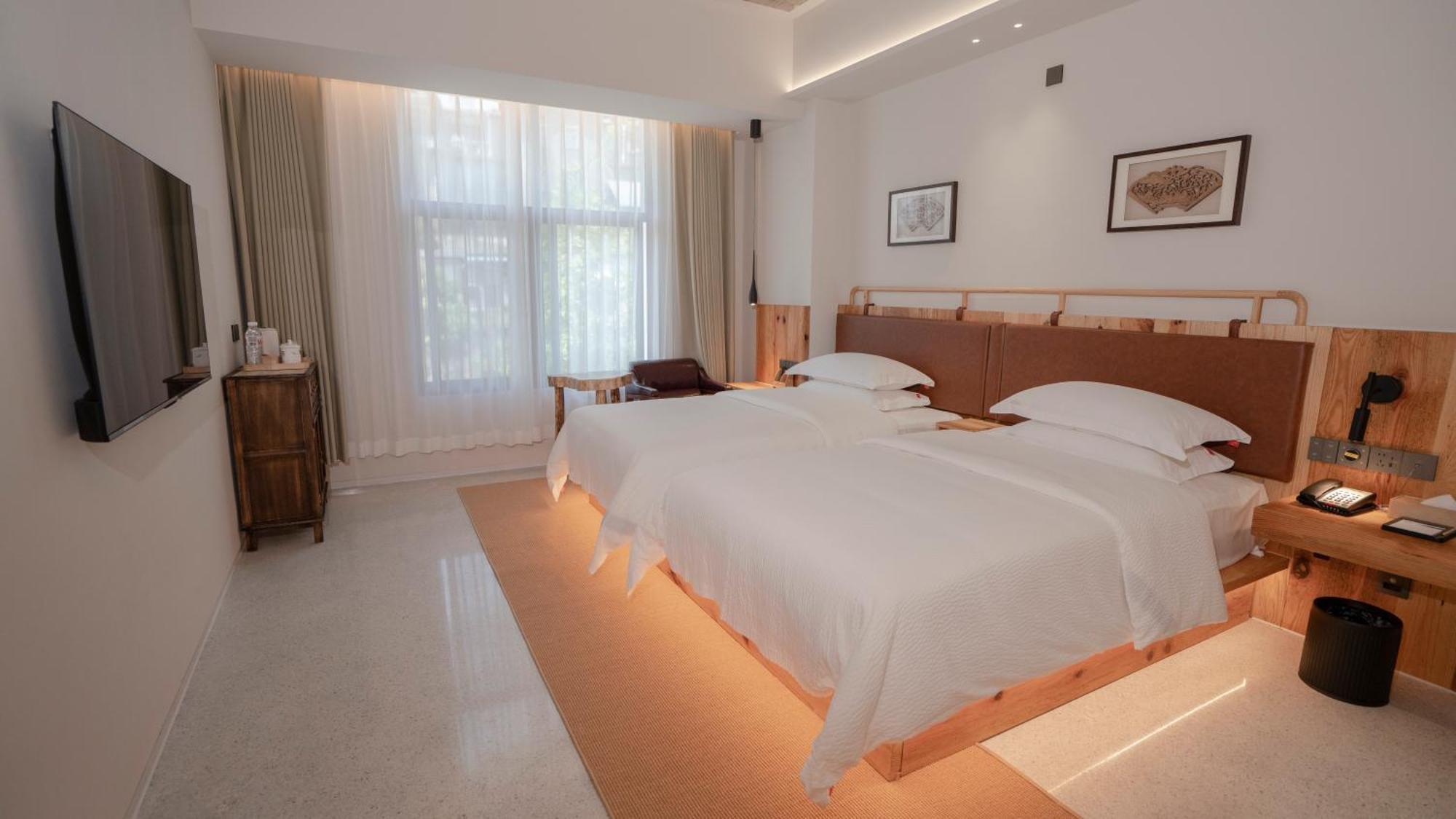 Patio Spring Holiday Inn -- Free Round Trip Pick-Up Service --Panoramic View Of Tianmen Mount Trương Gia Giới Ngoại thất bức ảnh