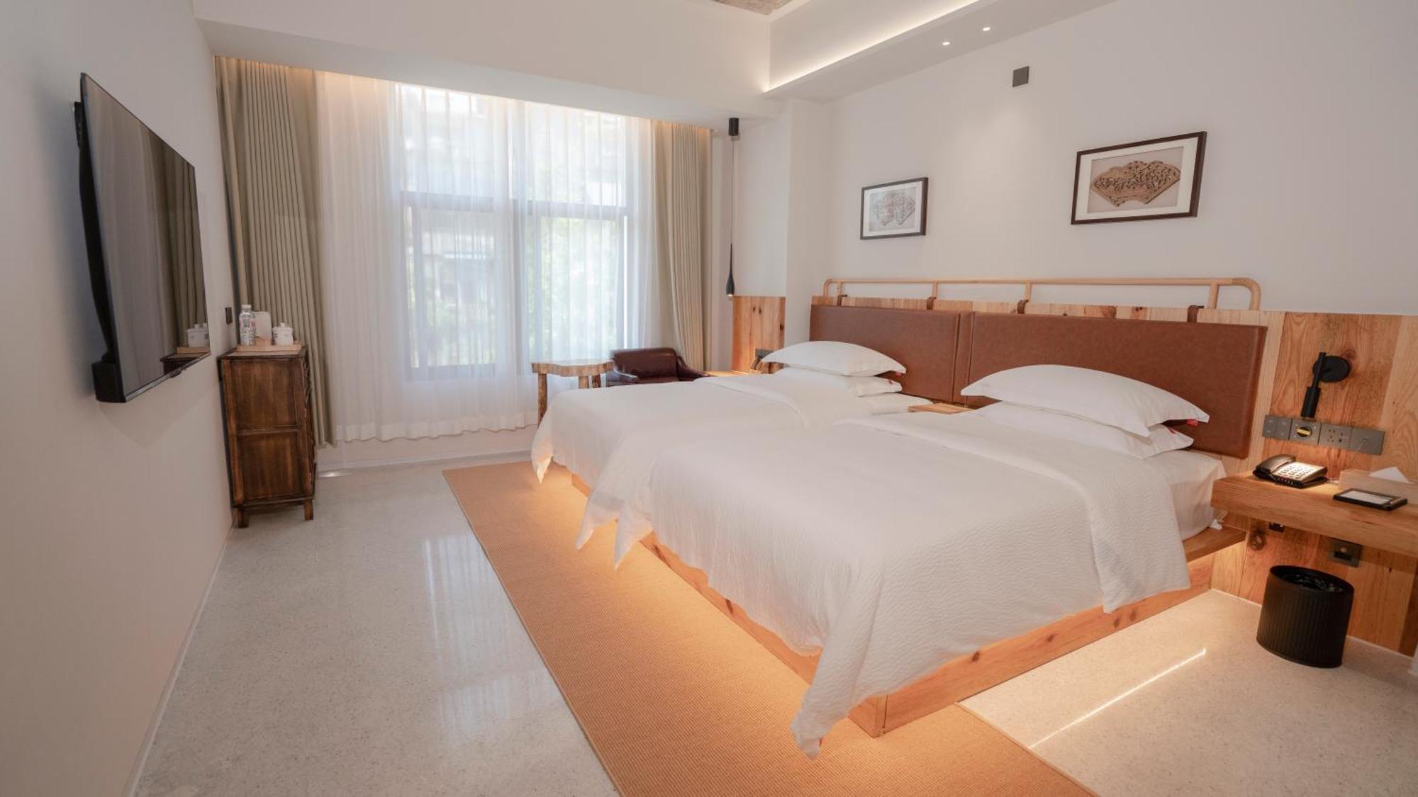 Patio Spring Holiday Inn -- Free Round Trip Pick-Up Service --Panoramic View Of Tianmen Mount Trương Gia Giới Ngoại thất bức ảnh