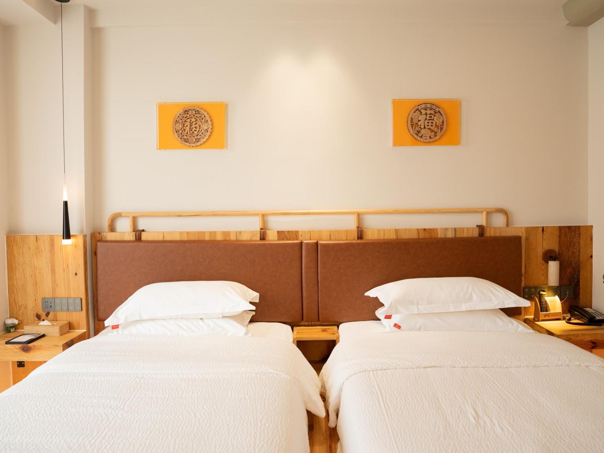Patio Spring Holiday Inn -- Free Round Trip Pick-Up Service --Panoramic View Of Tianmen Mount Trương Gia Giới Ngoại thất bức ảnh
