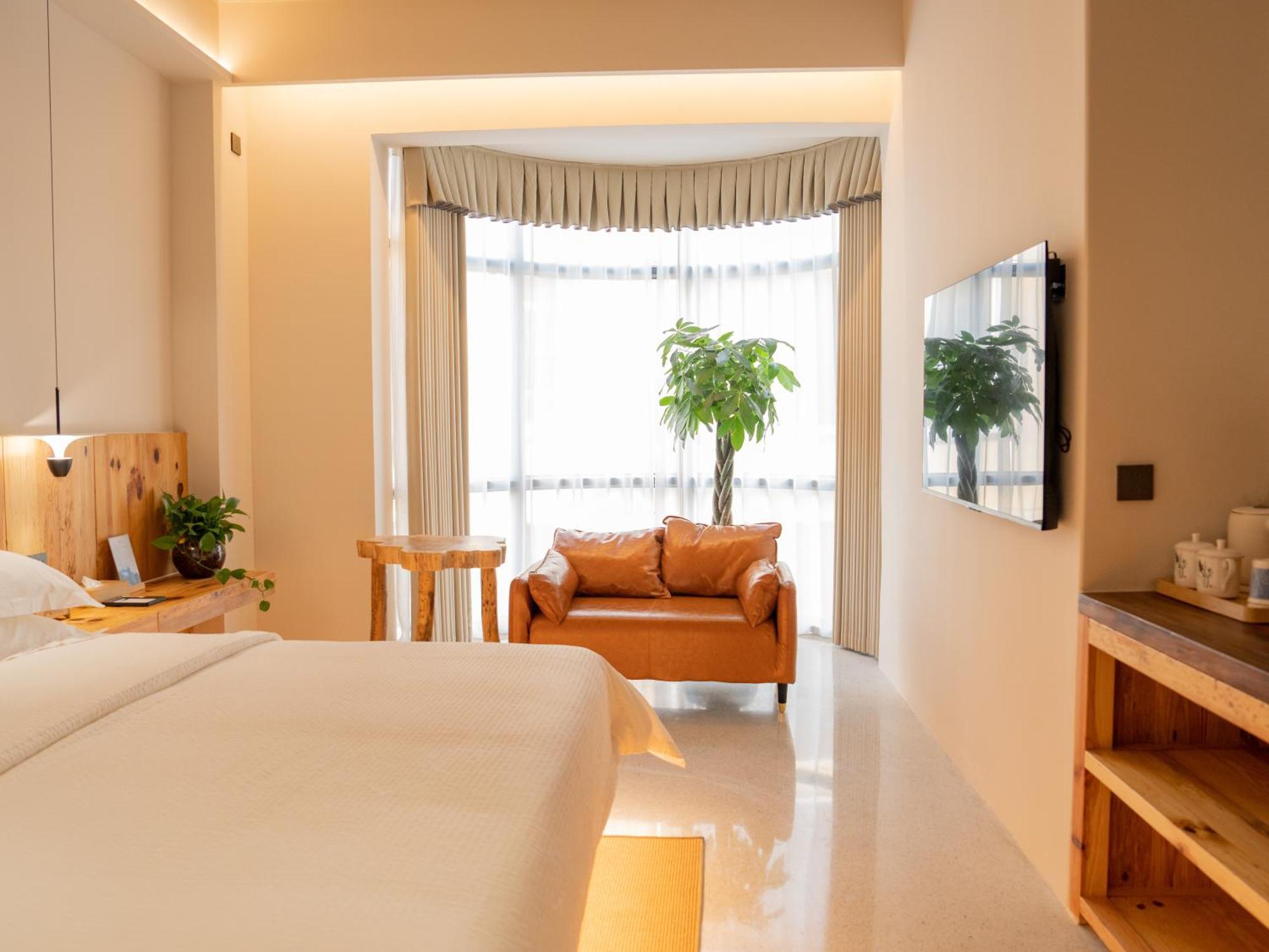 Patio Spring Holiday Inn -- Free Round Trip Pick-Up Service --Panoramic View Of Tianmen Mount Trương Gia Giới Ngoại thất bức ảnh